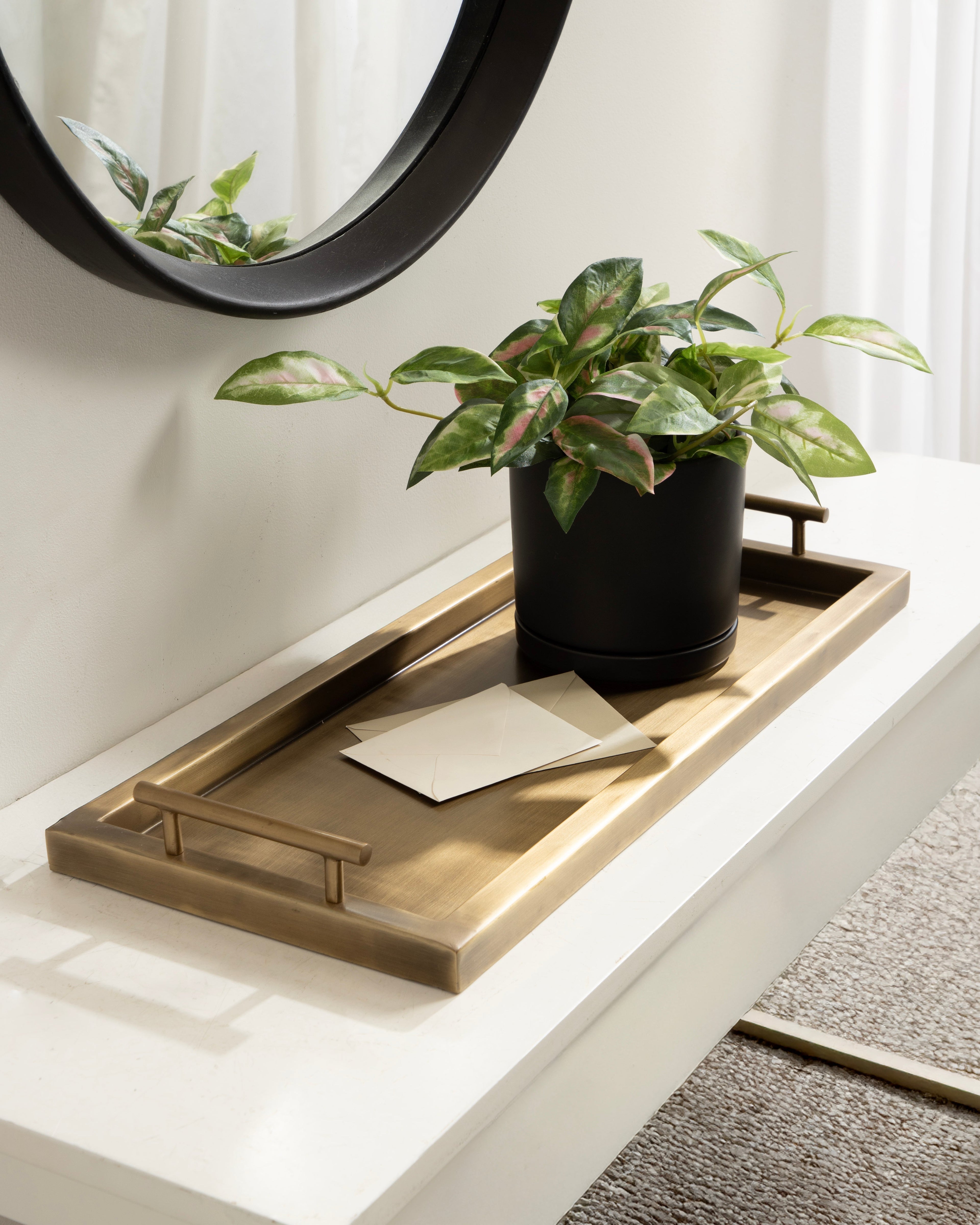 Moderne Tray
